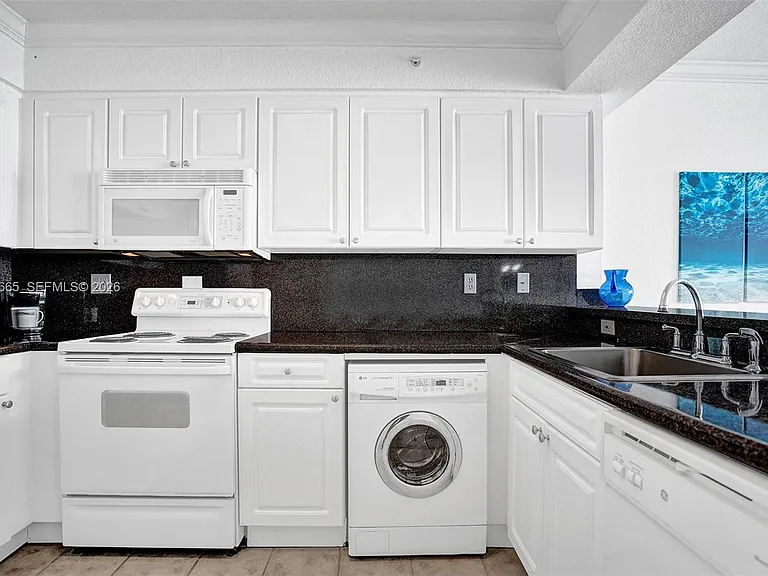 2501 S Ocean Dr #1504 — Photo 18