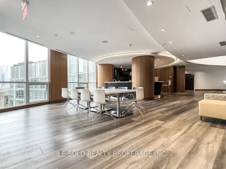 38 Dan Leckie Way #1205 — Photo 31