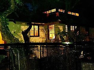 1601 Springlake Dr, Dripping Springs, TX 78620