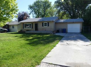 528 Almond St, Nampa, ID 83686
