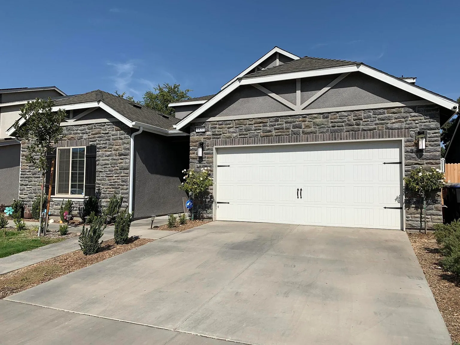 1830 W Modoc Ave photo 1