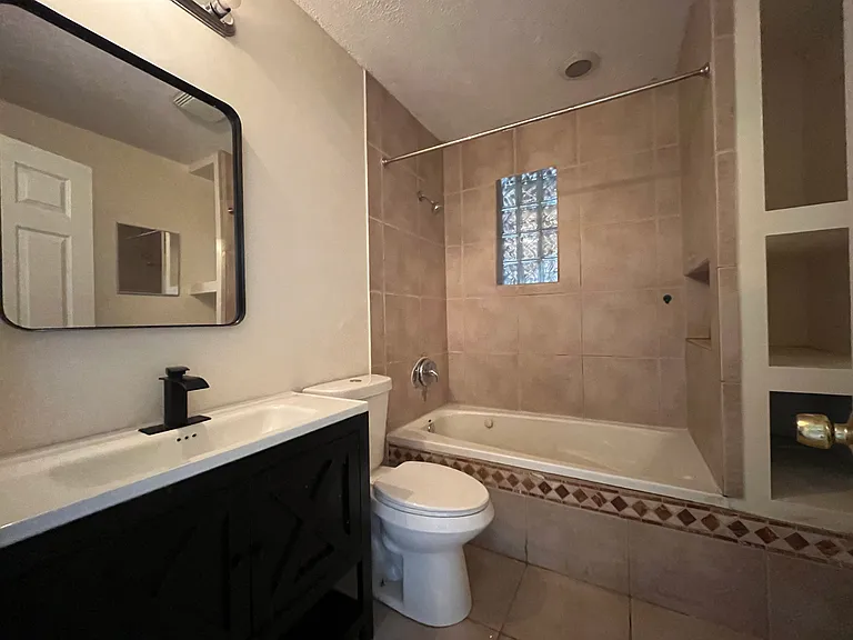 257 Whittier Ave — Photo 19