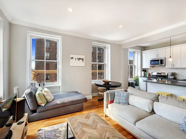 73 South Oxford Street image 1 of 7