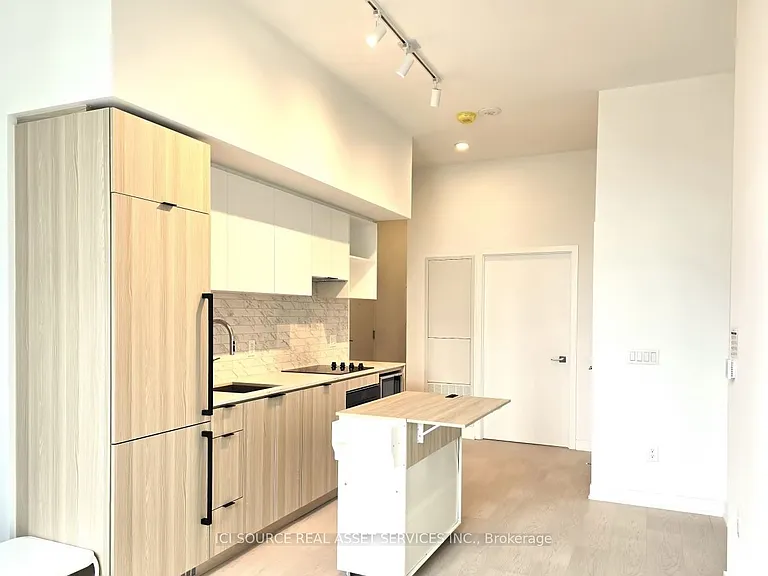 252 Church St #1006 — Photo 7