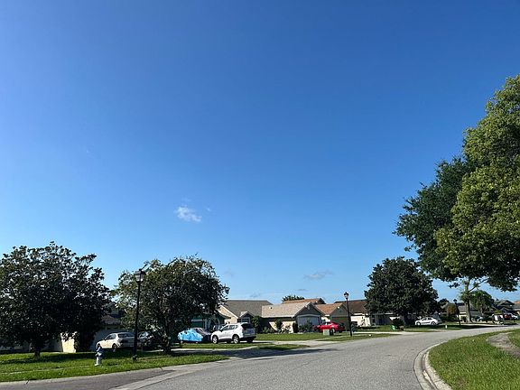 5th image of 6501 Meritmoor Cir