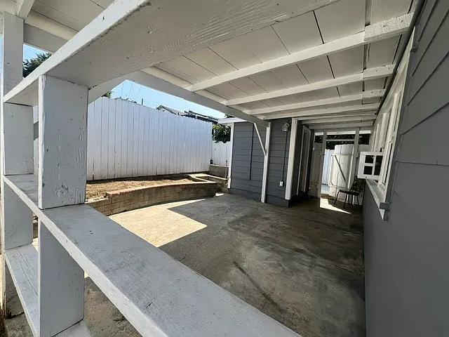 Building Photo - 612 E Graves Ave #1