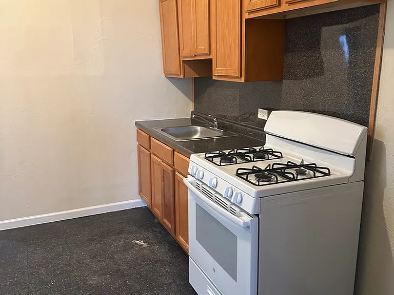 3022 Agate St — Photo 4