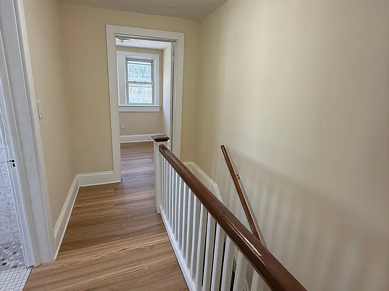 1442 W State St — Photo 29