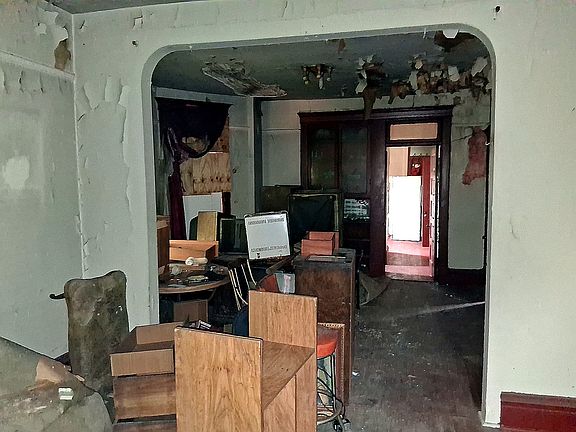 5th image of 1310 S Millard Ave
