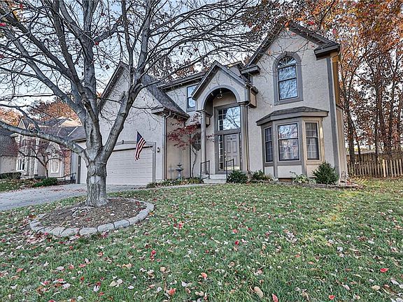 2nd image of 4615 NW 86th Pl