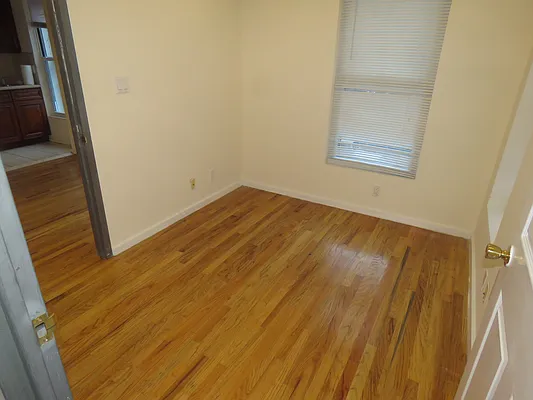 Rented by RES New York | media 30