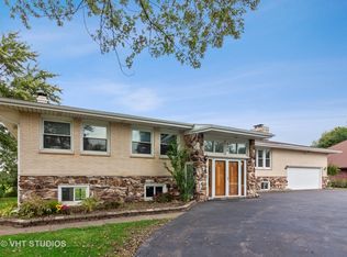404 Cardinal Dr, Bloomingdale, IL