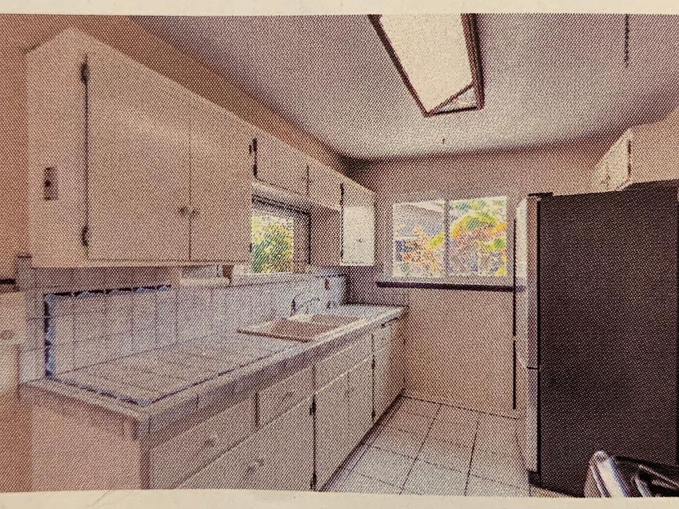 2nd image of 511 Cochran Ave