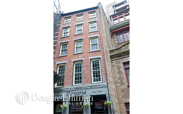 Rented by Douglas Elliman | media 17