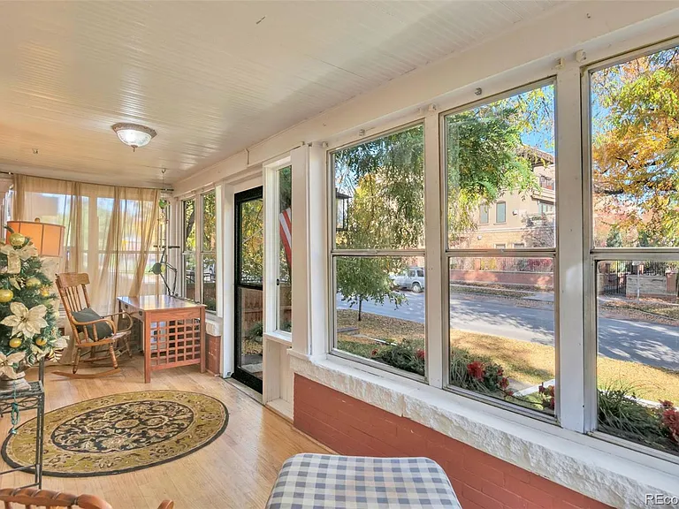 517 Josephine St — Photo 4