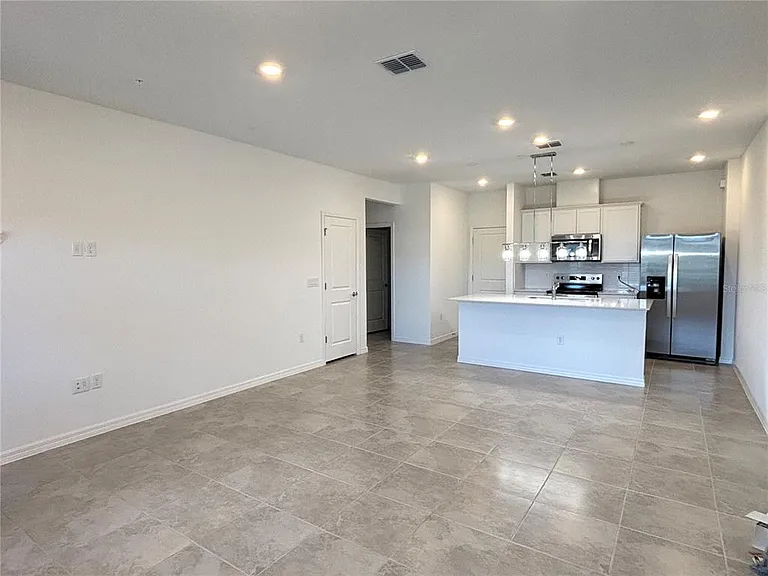 11451 Harborview St — Photo 3