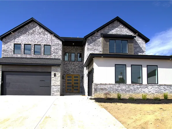 4424 S 88th St, Bentonville, AR 72712