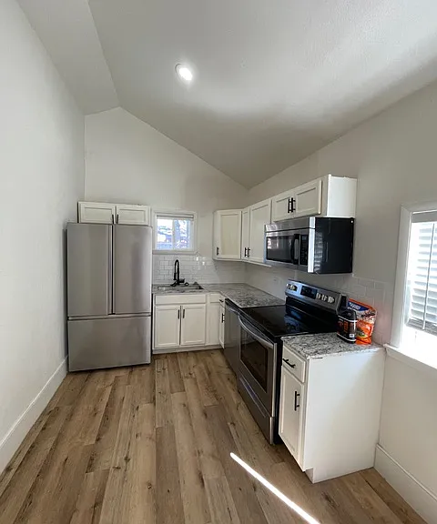 2107 Morrow Ave #B — Photo 4