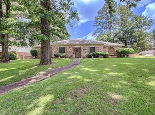 4000 S Holly St, Pine Bluff, AR 71603