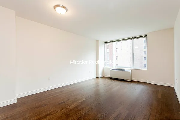 Rented by Mirador Real Estate | media 1