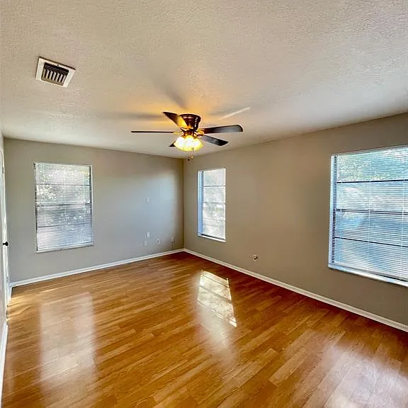 1234 Crossfield Dr — Photo 12