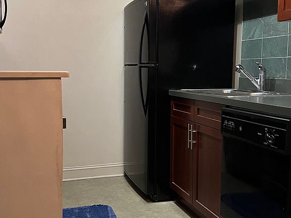 5th image of 600 E 8th St APT 10K