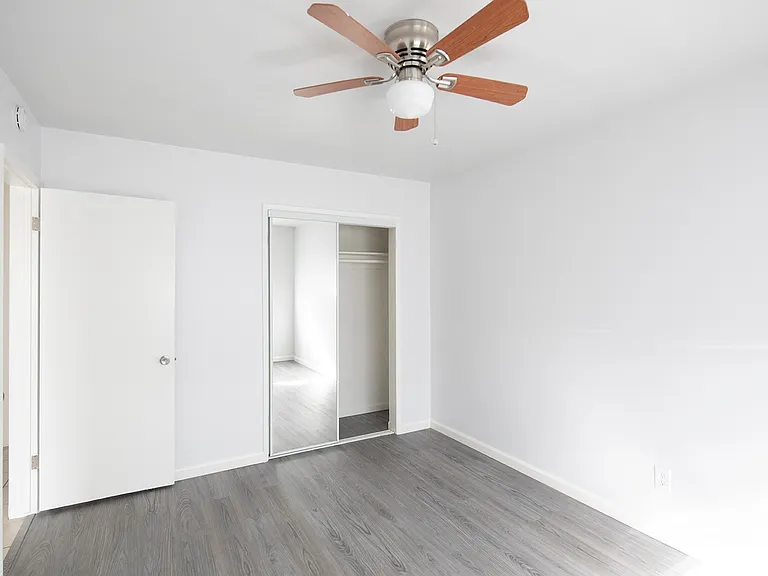 Ocean Palms Apartments — Photo 3