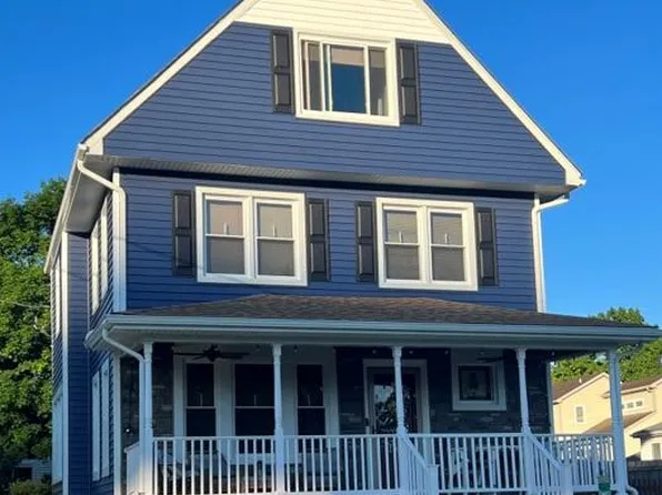 108 3rd St, Chesapeake City, MD 21915