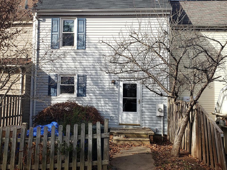 1st image of 8474 Emerald Ln