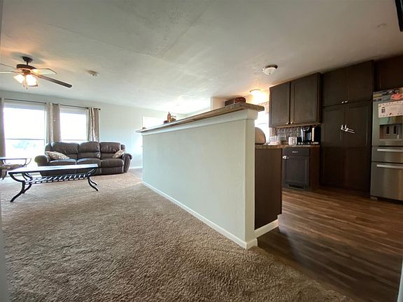 3rd image of 2720 E Vine Ave