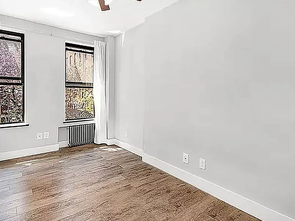 2nd image of 450 W 46th St #2F