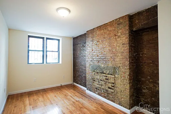 Rented by City Connections Realty | media 48