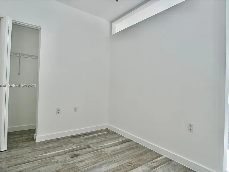 1036 SW 5th St #12 — Photo 8