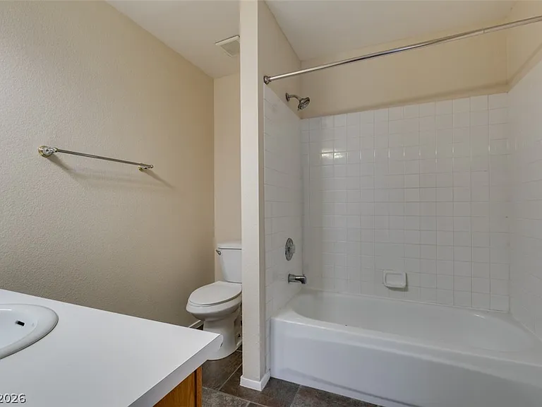 8168 W Gilmore Ave — Photo 28