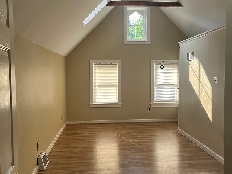 621 South Ave — Photo 17