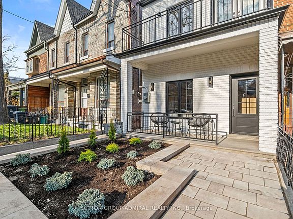 2nd image of 25 Coolmine Rd