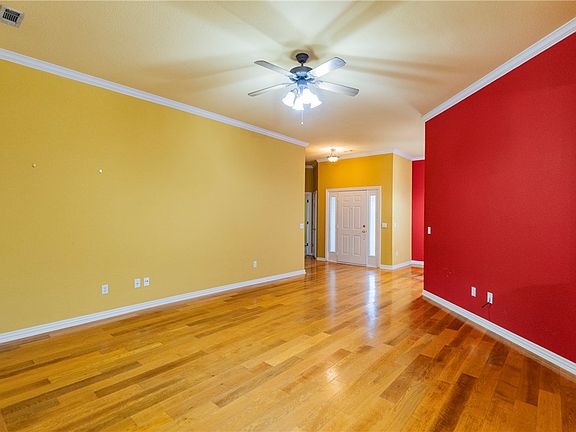 5th image of 2955 Orchard St