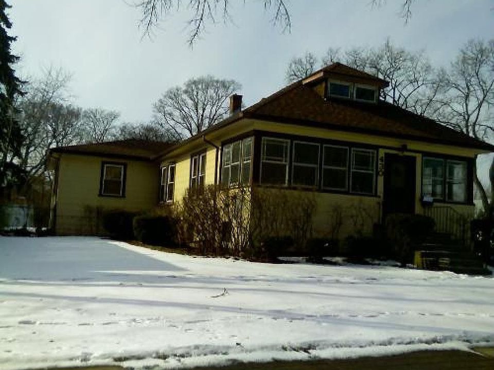 2nd image of 480 W Surf St