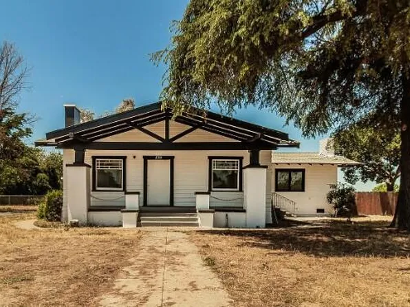 2325 10th Avenue, Kingsburg, CA 93631