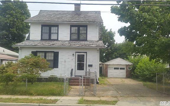 3rd image of 15 Olive Pl