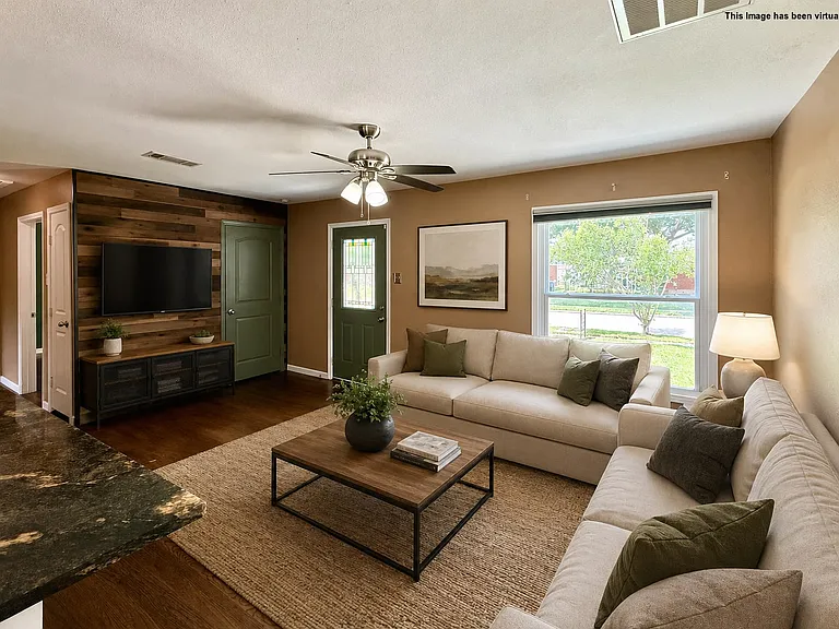 10518 Desdemona Dr — Photo 2