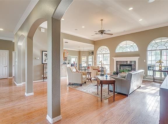 5th image of 12516 Indian Creek Dr
