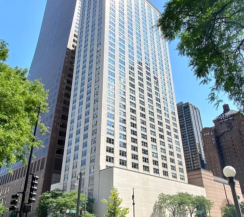 777 N Michigan Ave #2106