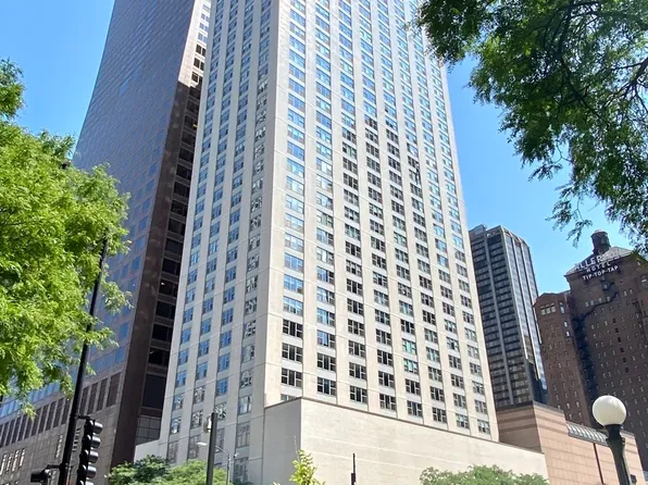 777 N Michigan Ave APT 2106, Chicago, IL 60611