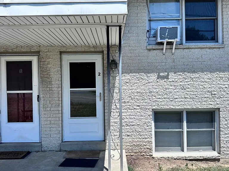 1057 Schwanger Rd — Photo 2