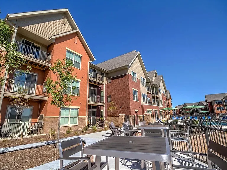 The Vue at Pinnacle Park — Photo 29