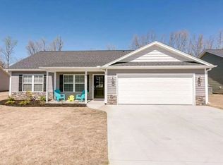 221 Stonewood Crossing Dr, Boiling Springs, SC 29316