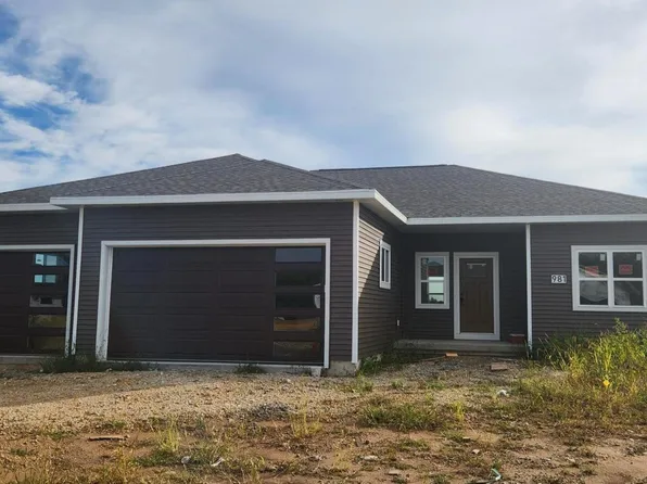 981 Bell, Arlington, WI 53911