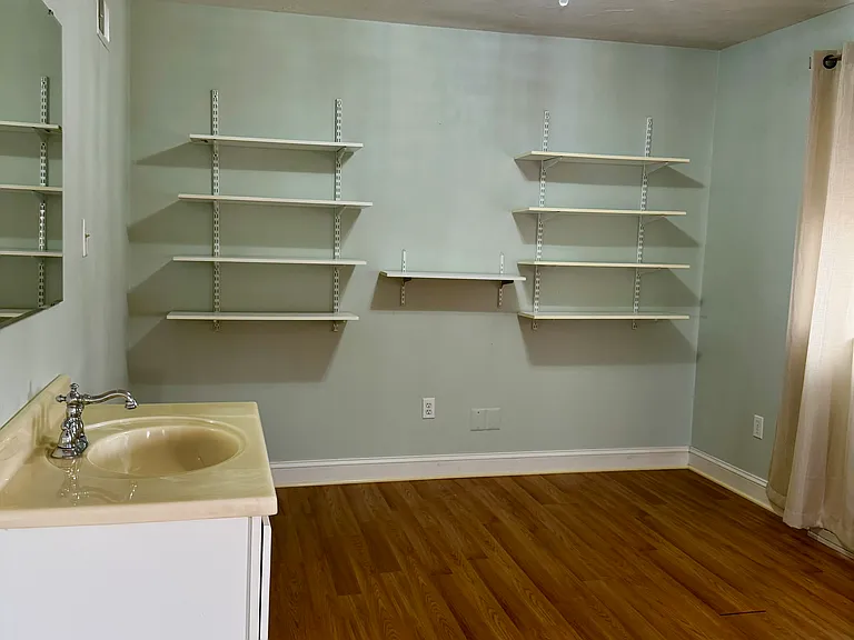 1230 Mount Rose Ave #2 — Photo 14