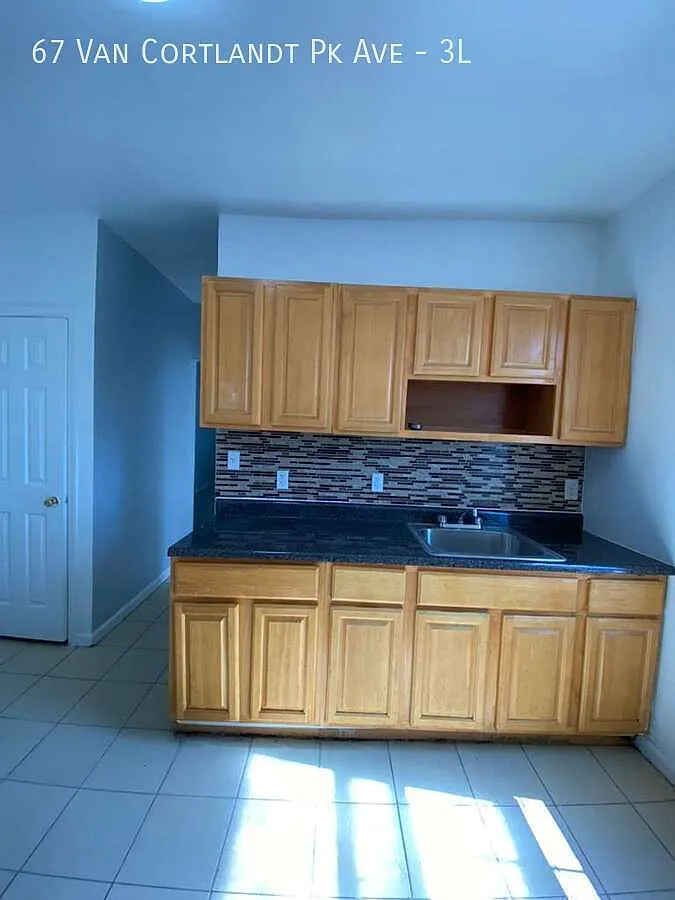 4 bed, $2,900 — Photo 3